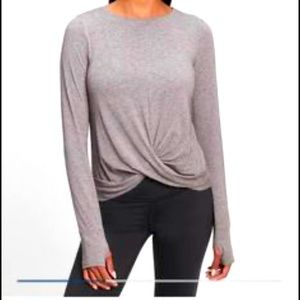 GAP fit breath twist front tee